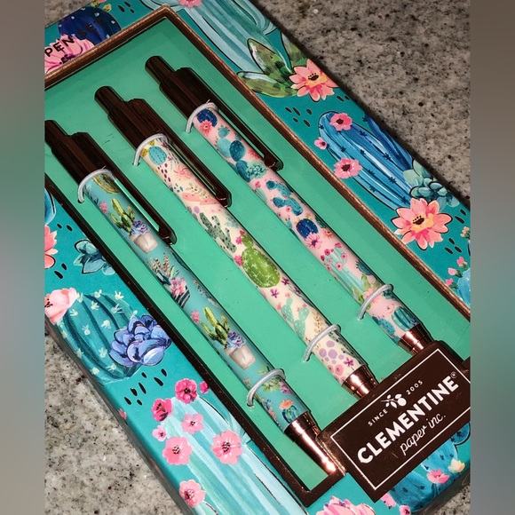 ✨NWT✨ Clementine Paper Spiral Notebook Journal & 3 Pack Pen Set in Gift Box - Picture 11 of 11